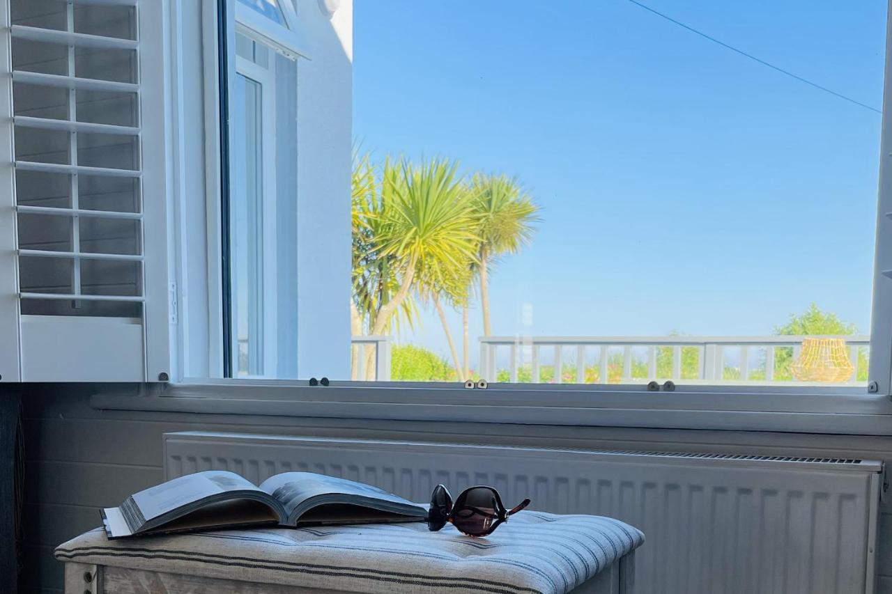 Wavecrest Holiday Cottage By Trident Holiday Homes Garryvoe Exterior photo
